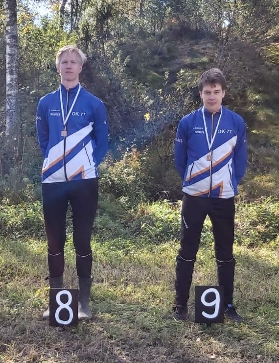 20200913 SM pitka H20 Eljas Talja Jonny Donner plaketistit